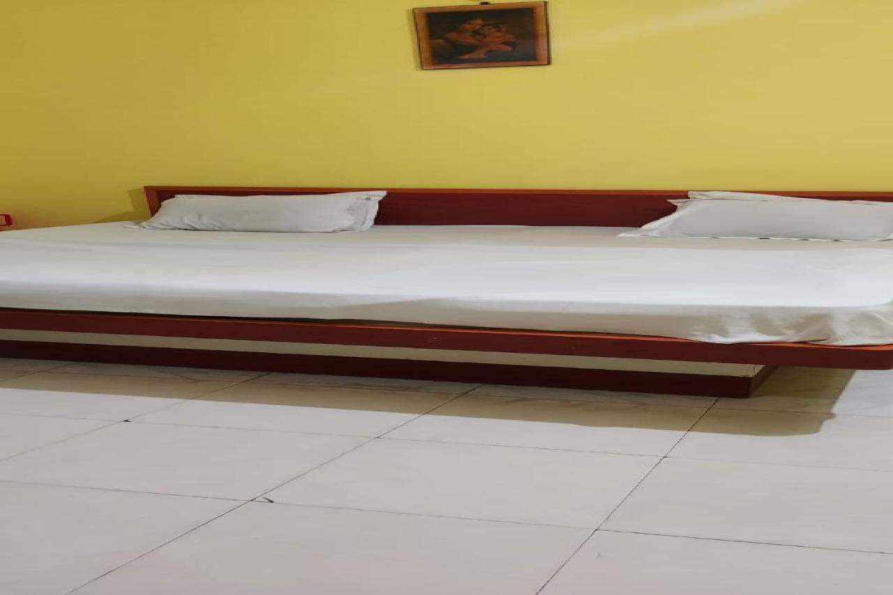 Spot On 73926 Hotel Anjanaa Puri Zewnętrze zdjęcie